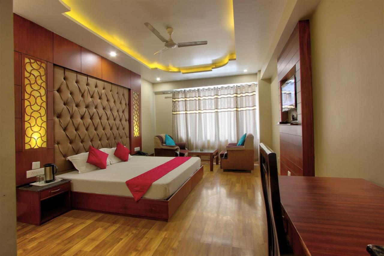Hotel Neelam